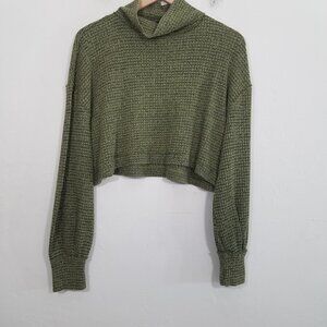 Free People Oversized Long Sleeve Cropped Top Green Size M